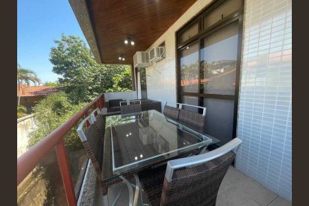 Apartamento à venda com 163m², 4 quartos e 3 vagas