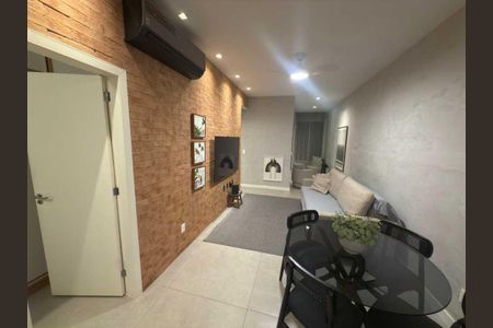 Apartamento à venda com 2 quartos, 61m² em Copacabana, Rio de Janeiro