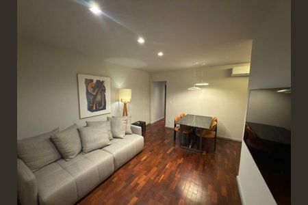 Apartamento à venda com 2 quartos, 72m² em Copacabana, Rio de Janeiro