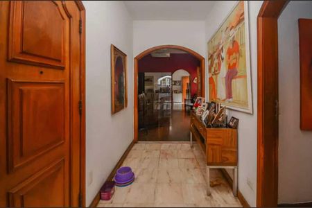 Apartamento à venda com 185m², 4 quartos e 1 vaga