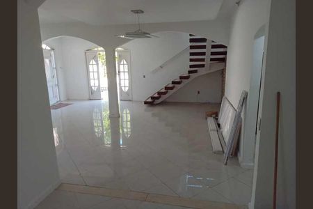 Casa à venda com 5 quartos, 368m² em Anil, Rio de Janeiro