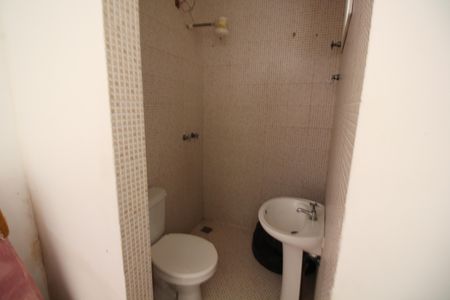 Casa à venda com 368m², 5 quartos e 3 vagasBanheiro de Serviço