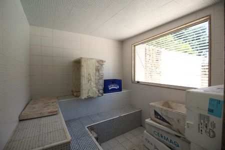 Casa à venda com 368m², 5 quartos e 3 vagasSauna