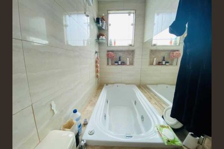 Casa de condomínio à venda com 100m², 4 quartos e 2 vagas