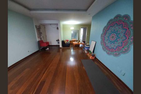 Apartamento à venda com 168m², 4 quartos e 2 vagas