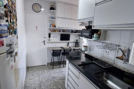 Apartamento à venda com 107m², 3 quartos e 1 vaga