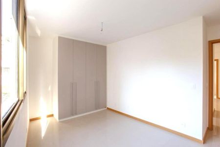 Apartamento à venda com 66m², 2 quartos e 1 vaga