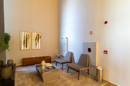 Apartamento para alugar com 67m², 2 quartos e 1 vagaHall social