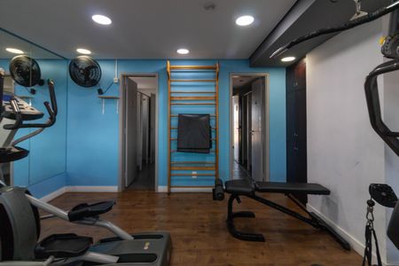 Studio à venda com 28m², 1 quarto e 1 vaga Studio à venda com 28m², 1 quarto e 1 vagaÁrea comum - Academia