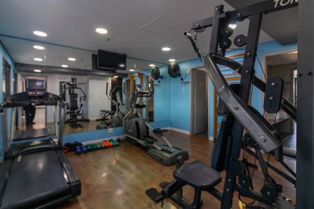 Studio à venda com 28m², 1 quarto e 1 vaga Studio à venda com 28m², 1 quarto e 1 vagaÁrea comum - Academia