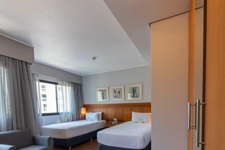 Studio à venda com 28m², 1 quarto e 1 vaga Studio à venda com 28m², 1 quarto e 1 vagaStudio