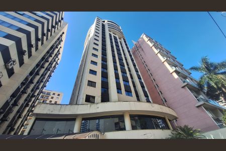 Studio à venda com 28m², 1 quarto e 1 vaga Studio à venda com 28m², 1 quarto e 1 vagaFachada do Prédio