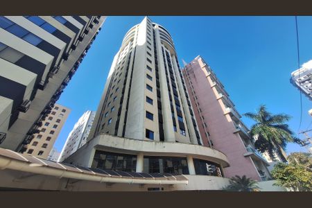Studio à venda com 28m², 1 quarto e 1 vaga Studio à venda com 28m², 1 quarto e 1 vagaFachada do Prédio