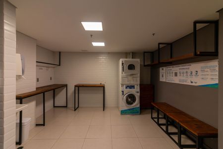 Studio à venda com 28m², 1 quarto e 1 vaga Studio à venda com 28m², 1 quarto e 1 vagaLavanderia