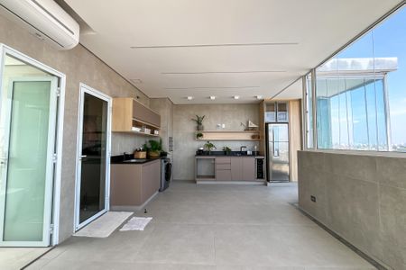 Apartamento à venda com 129m², 2 quartos e 2 vagas Apartamento à venda com 129m², 2 quartos e 2 vagasCobertura