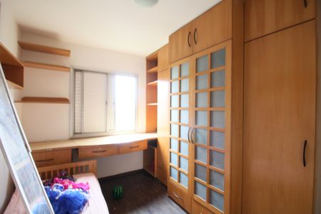 Apartamento à venda com 67m², 2 quartos e 2 vagasQuarto 2