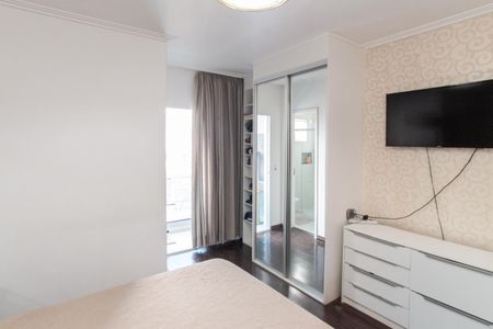 Casa à venda com 140m², 3 quartos e 2 vagas Casa à venda com 140m², 3 quartos e 2 vagasSuíte