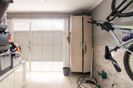 Casa à venda com 140m², 3 quartos e 2 vagas Casa à venda com 140m², 3 quartos e 2 vagasGaragem