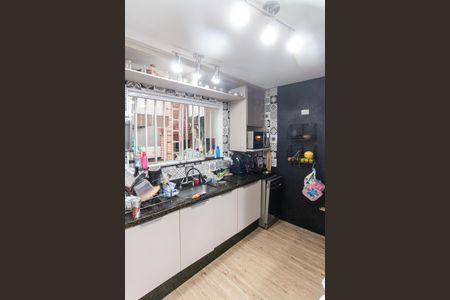 Casa à venda com 140m², 3 quartos e 2 vagas Casa à venda com 140m², 3 quartos e 2 vagasCozinha