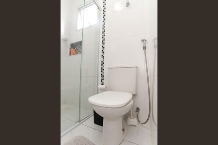 Casa à venda com 140m², 3 quartos e 2 vagas Casa à venda com 140m², 3 quartos e 2 vagasBanheiro da Suíte