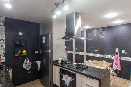 Casa à venda com 140m², 3 quartos e 2 vagas Casa à venda com 140m², 3 quartos e 2 vagasCozinha