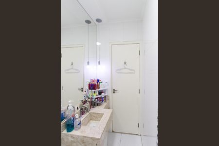 Casa à venda com 140m², 3 quartos e 2 vagas Casa à venda com 140m², 3 quartos e 2 vagasBanheiro