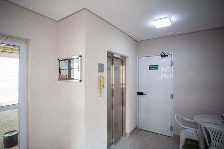 Apartamento à venda com 50m², 2 quartos e 1 vagaHall social