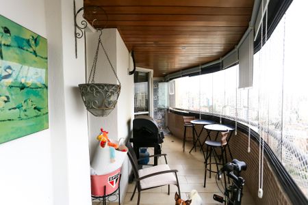 Varanda de apartamento para alugar com 4 quartos, 166m² em Jardim Ampliacao, São Paulo