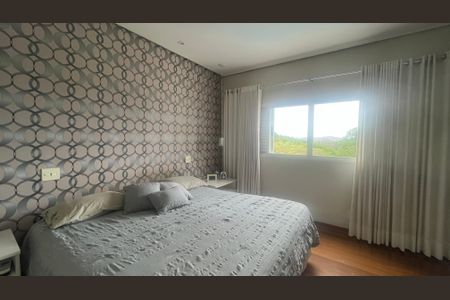 Casa de condomínio à venda com 980m², 5 quartos e 6 vagas Casa de condomínio à venda com 980m², 5 quartos e 6 vagasSuíte 4