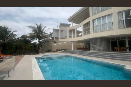 Casa de condomínio à venda com 980m², 5 quartos e 6 vagas Casa de condomínio à venda com 980m², 5 quartos e 6 vagasÁrea Externa