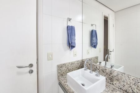 Apartamento à venda com 149m², 3 quartos e 3 vagasBanheiro da Suíte 3