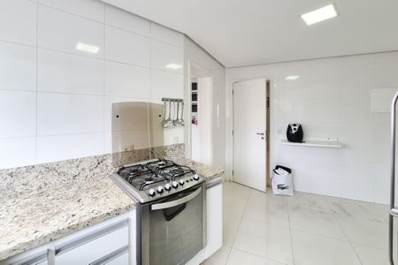 Apartamento à venda com 149m², 3 quartos e 3 vagasCozinha - Armários