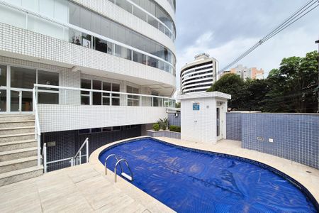 Apartamento à venda com 149m², 3 quartos e 3 vagasÁrea comum - Piscina