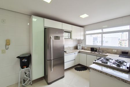 Apartamento à venda com 149m², 3 quartos e 3 vagasCozinha - Armários