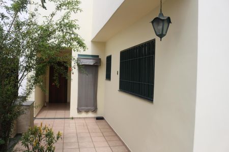 Casa à venda com 228m², 3 quartos e 3 vagasQuintal