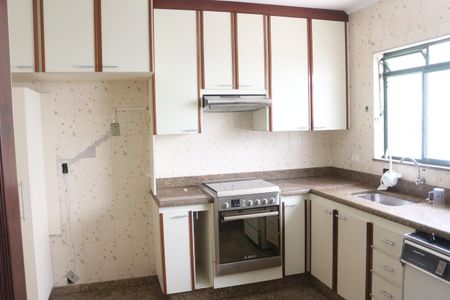 Casa à venda com 228m², 3 quartos e 3 vagasCozinha