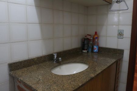 Casa à venda com 228m², 3 quartos e 3 vagasLavabo 2