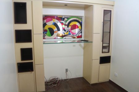 Casa à venda com 228m², 3 quartos e 3 vagasSala de TV