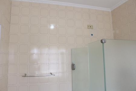 Casa à venda com 228m², 3 quartos e 3 vagasBanheiro da Suíte 1