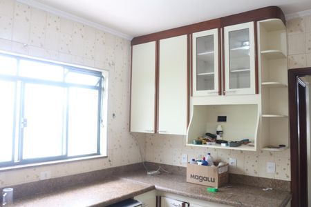 Casa à venda com 228m², 3 quartos e 3 vagasCozinha