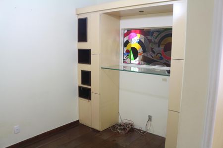 Casa à venda com 228m², 3 quartos e 3 vagasSala de TV