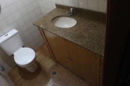 Casa à venda com 228m², 3 quartos e 3 vagasLavabo 2