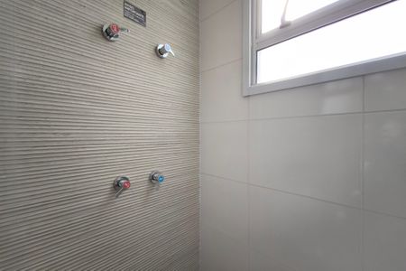 Apartamento para alugar com 66m², 2 quartos e 1 vagaBanheiro Social