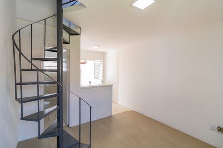 Sala de casa de condomínio à venda com 2 quartos, 80m² em Cavalhada, Porto Alegre