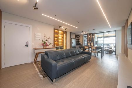 Apartamento à venda com 105m², 3 quartos e 2 vagasSala