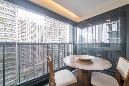 Apartamento à venda com 105m², 3 quartos e 2 vagasVaranda