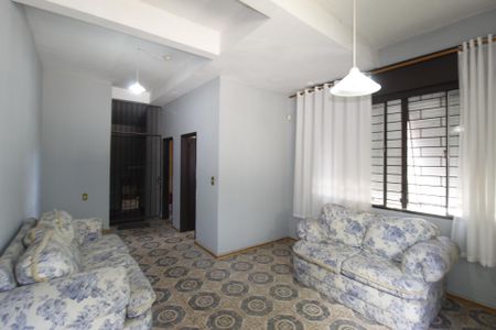 Sala 1 de casa para alugar com 4 quartos, 300m² em Passo D’areia, Porto Alegre