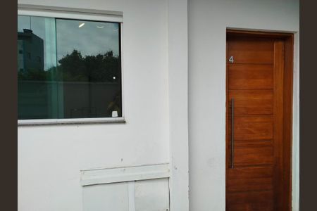Apartamento à venda com 45m², 2 quartos e 1 vaga Apartamento à venda com 45m², 2 quartos e 1 vagaEntrada