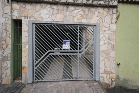 Casa à venda com 300m², 3 quartos e 2 vagas Casa à venda com 300m², 3 quartos e 2 vagasFachada