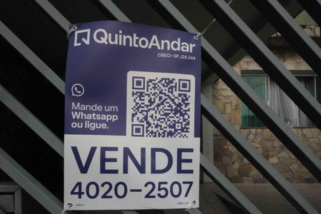 Casa à venda com 300m², 3 quartos e 2 vagas Casa à venda com 300m², 3 quartos e 2 vagasPlaca